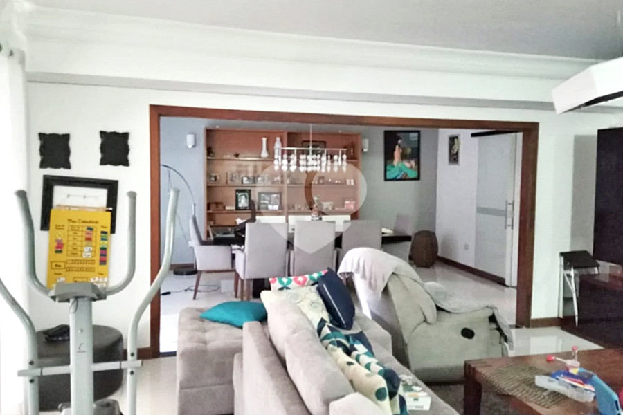 Sobrado Tremembé | 450m² | 3 Suítes | 4 Vagas | Espaço Gourmet | Lazer Completo