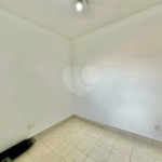Casa em condomínio Impecável, 4 dorms / 2 suítes, varanda gourmet, piscina, 3 lareiras