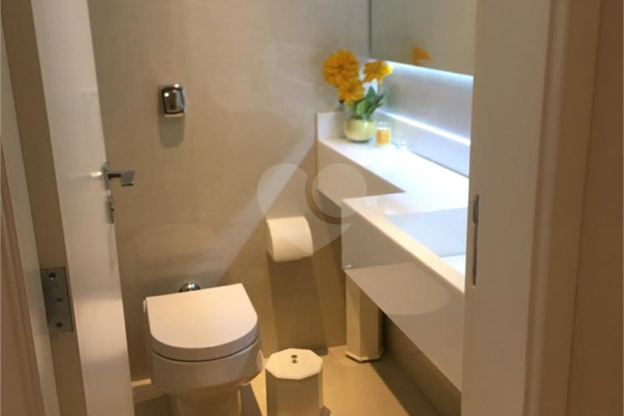 Apartamento para venda Alto de Santana com 220 m² de área primativa.