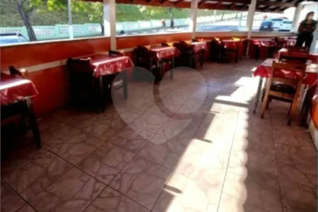 Prédio Comercial e Residencial à Venda — Residencial Burck - Louveira - SP