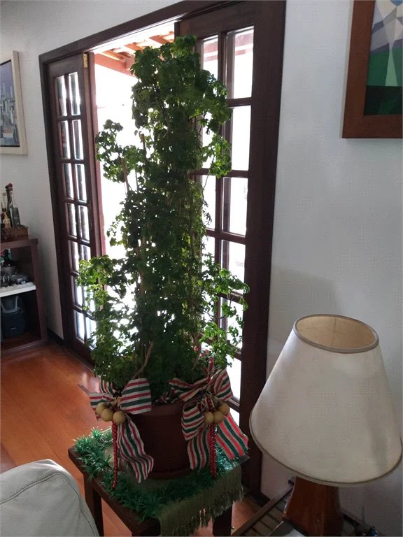 Casa à venda com 4 quartos, sendo 2 suítes, no condomínio Vila Panamericana, São Paulo - SP