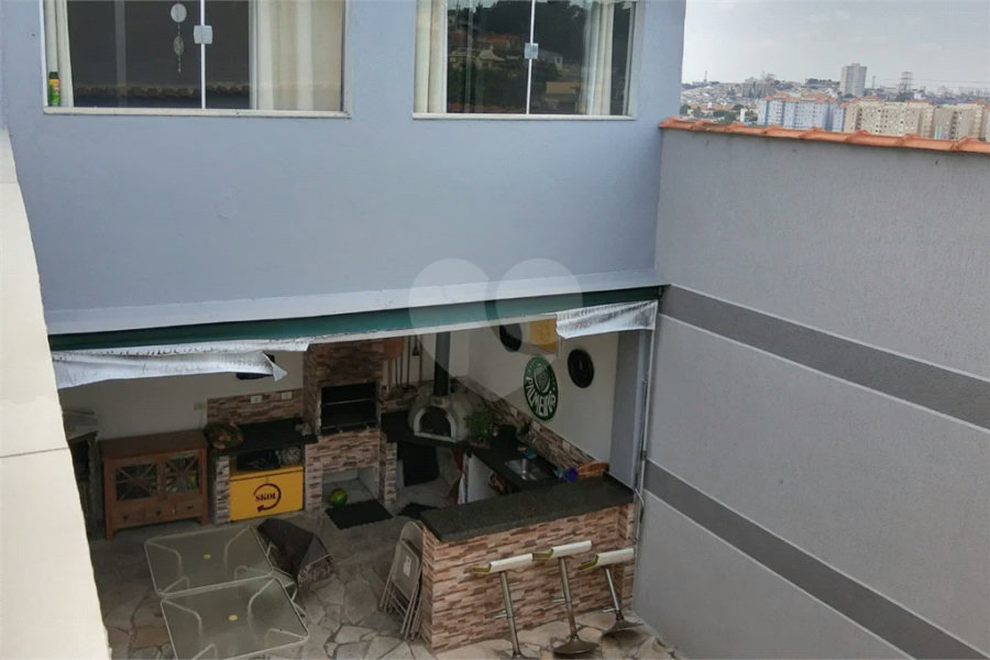 Casa 4 dormitórios, 3 vagas