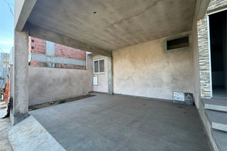 Casa em condominio em reta final de obras