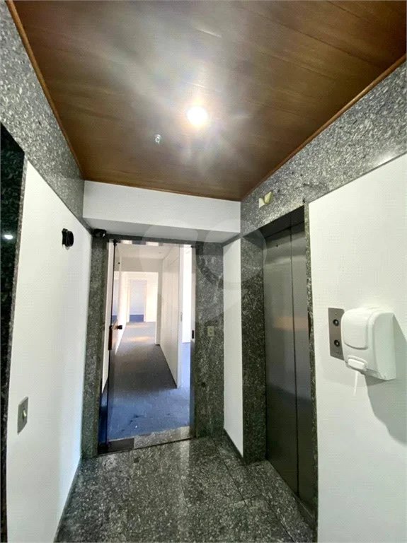 SALA COMERCIAL PARA LOCAÇÃO COM 57m2 NA VILA MARIANA/METRÔ