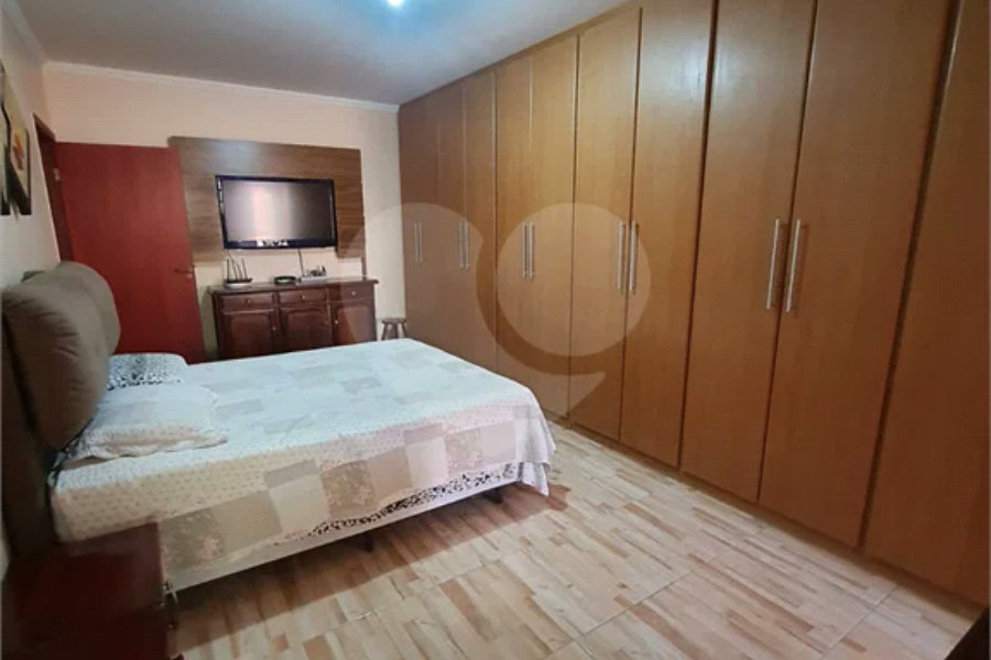 Casa térrea em Pirituba com 30 vagas!!!