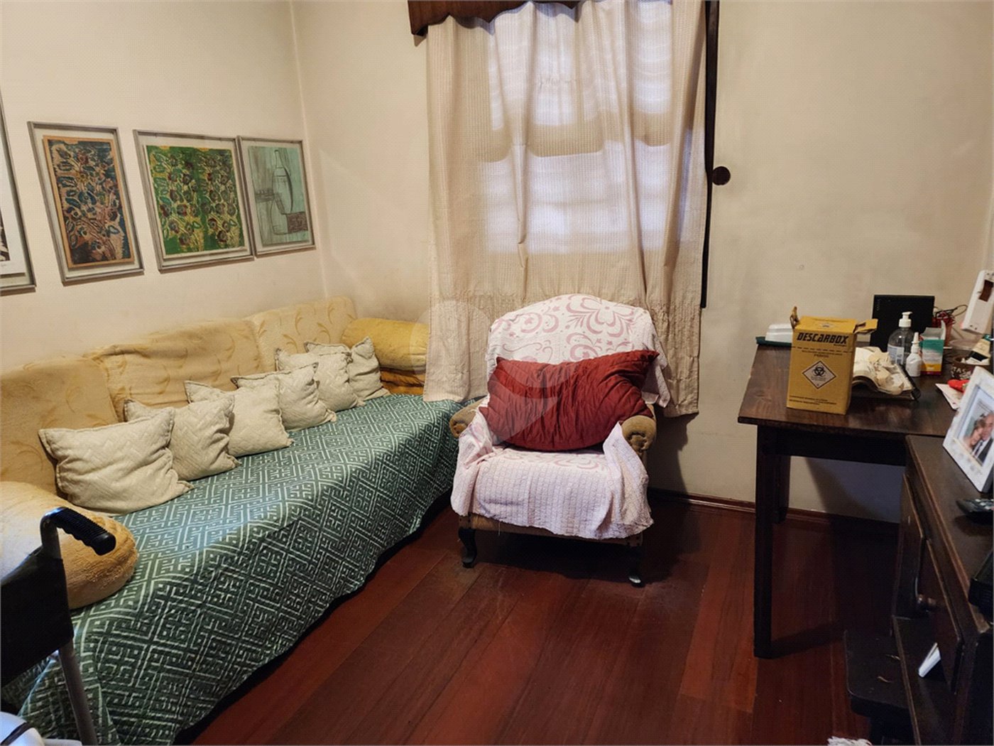 Casa térrea no Jardim Virgínia Bianca Zona Norte 2 dormitórios, sendo 1 suíte com closet.
