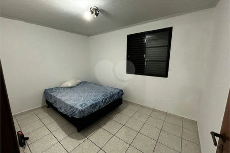 Apartamento com 03 Dormitórios, á venda, em São Carlos-SP.