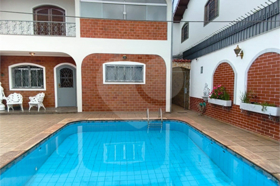 Excelente Sobrado à venda com 281m2 de área construída