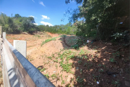 Terreno em Atibaia com 3.000 metros para locação, ótimo para transportadora, pátio de veículos, mecânica pesada