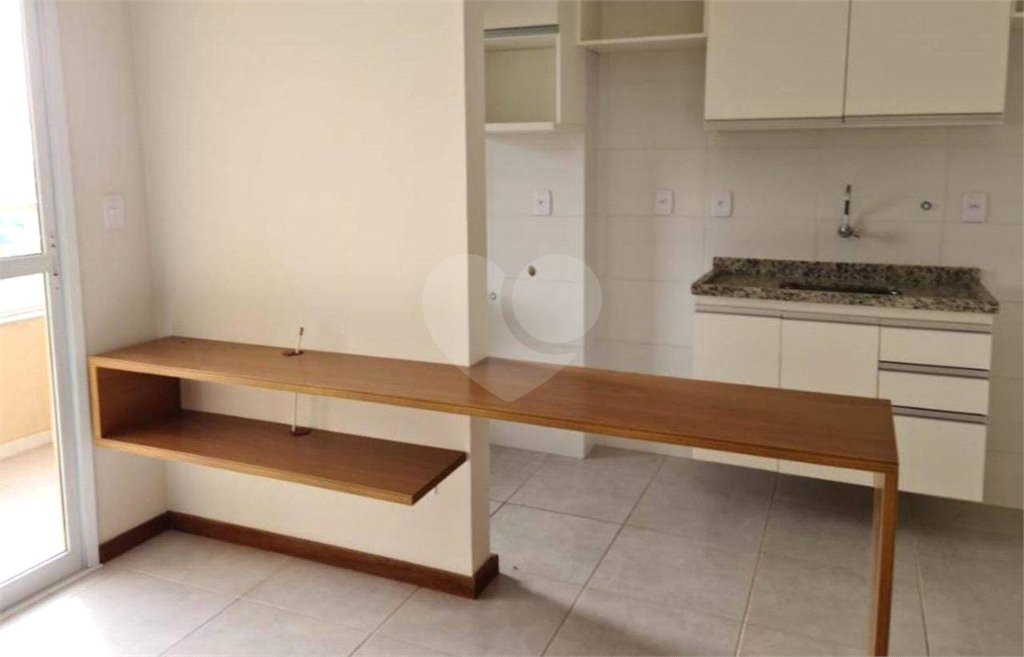 Apartamento no Condomínio Via Campus.