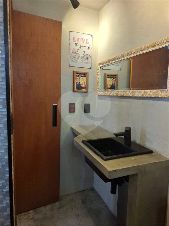 Apartamento moderno e mobiliado, 1 dormitório 1 banheiro, sala de star com varanda, cozinha americana, na Vila Olímpia.
