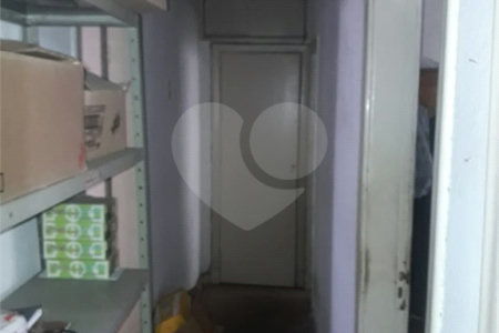 APARTAMENTO DE 3 QUARTOS À VENDA NO PARAÍSO