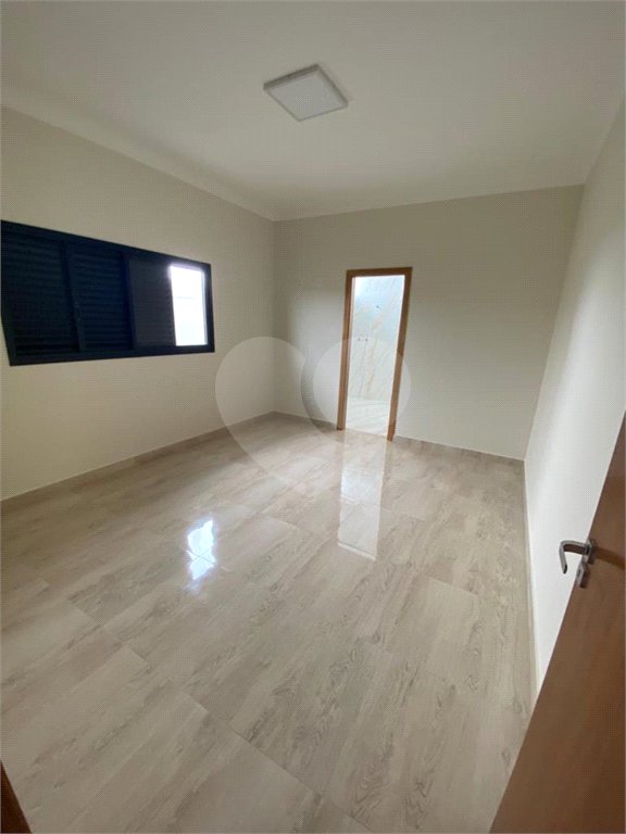 Casa térrea nova para venda no Parque Belvedere