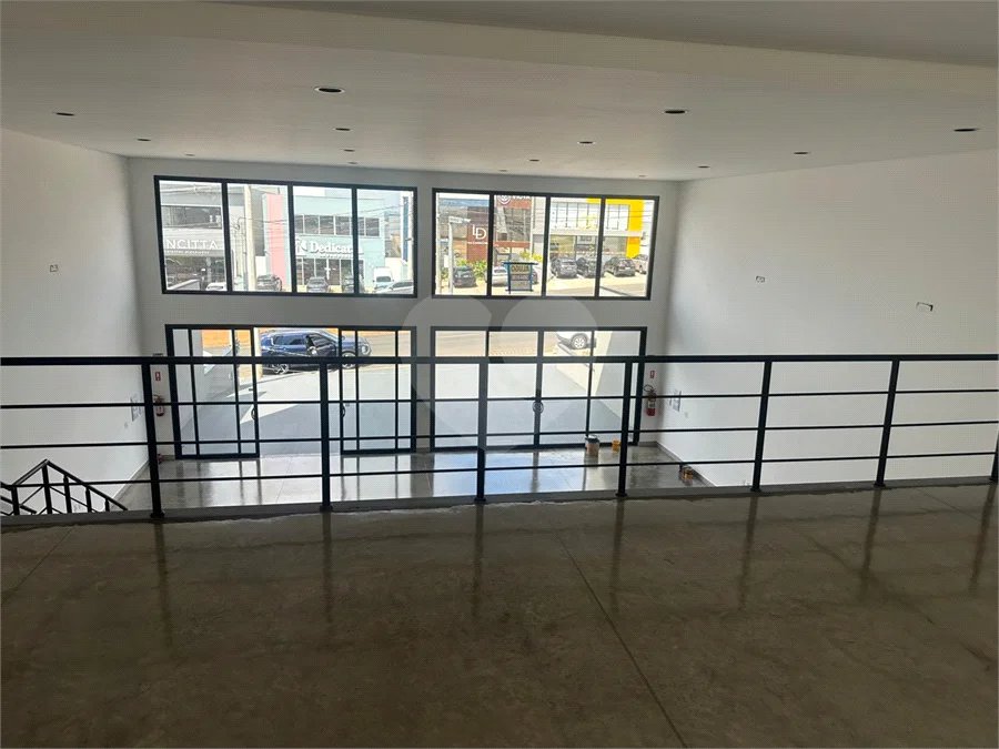 SALÃO COMERCIAL PARA ALUGAR – EXCELENTE LOCALIZAÇÃO! ?? Avenida Fábio Ferraz Bicudo ? Maravilhoso salão comercial com 290 m², ideal para empresas, lojas, serviços e diversos tipos de negócios. ?? Área: 290 m² ?? Aluguel: R$ 20.000,00/mês ?? Entre em contato para mais informações e agende uma