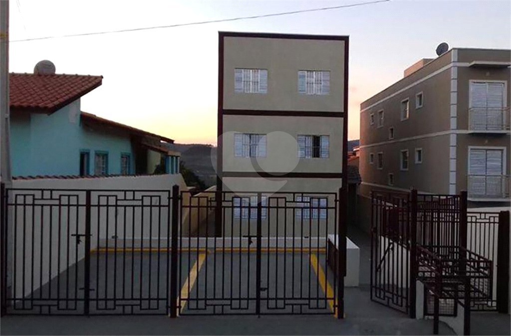 Apartamento a venda em Atibaia com 2 dormitórios.