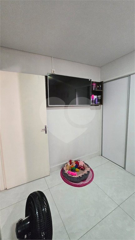 Apartamento com 48 m² localizado na Rua Conselheiro Crispiniano, 125