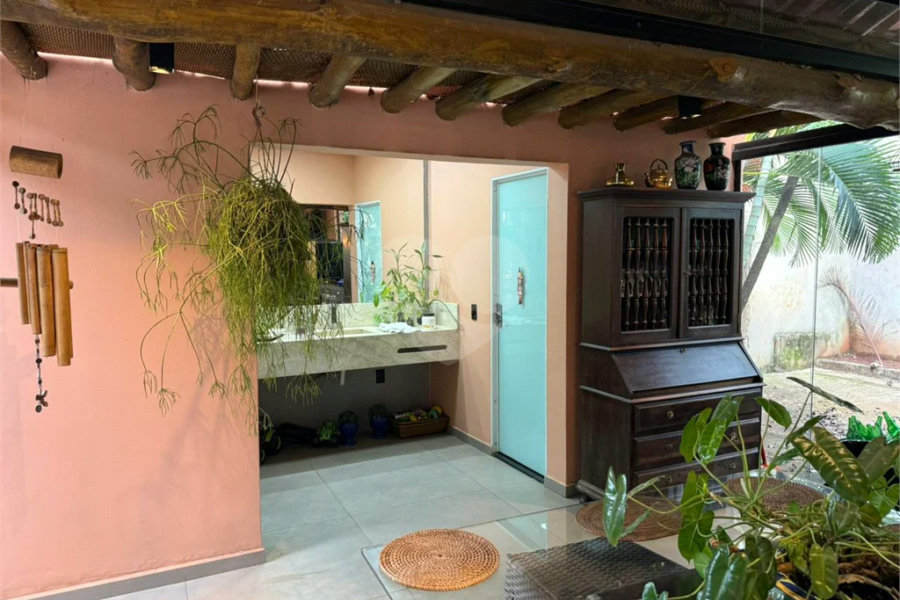 Chácara no Unileste, com espaço para eventos e cozinha industrial, na modalidade porteira fechada,