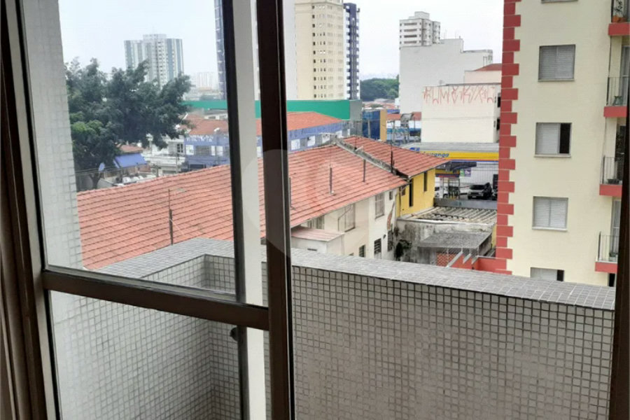 Apartamento em Santana com Sacada e Vaga de Garagem, a 650 m do Metrô