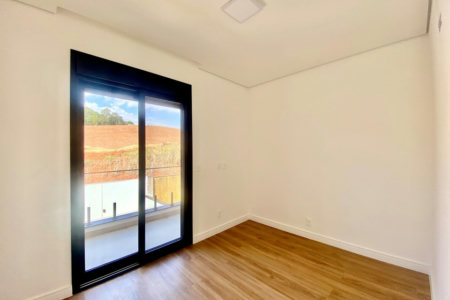 Casa à venda com 3 quartos, sendo 3 suítes, no condomínio Vila Giardino, Jundiaí - SP