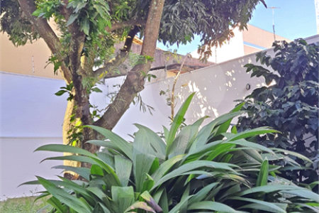 Casa térrea disponível para venda ou locação no cidade jardim