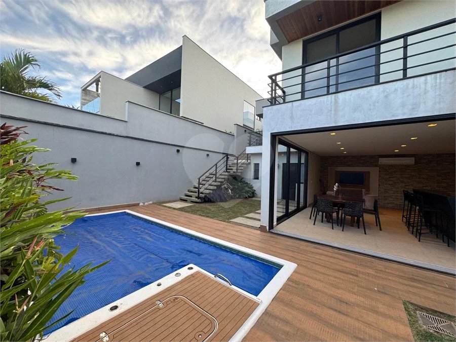 Casa à venda com 3 quartos, sendo 1 suíte,  no condomínio Parque Residencial Damha 2, Piracicaba - SP