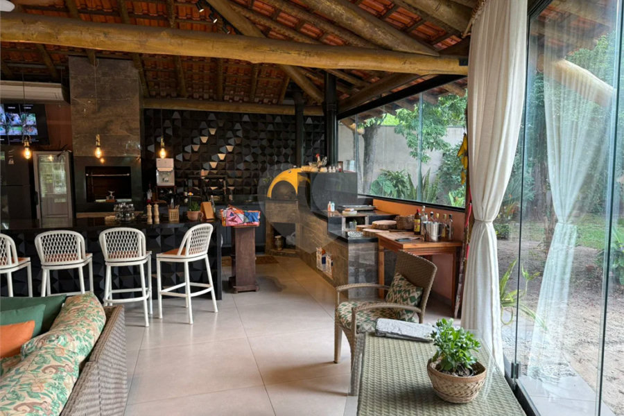 Chácara no Unileste, com espaço para eventos e cozinha industrial, na modalidade porteira fechada,