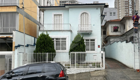 Sobrado à venda com 4 quartos, sendo 1 suíte,  em Liberdade, São Paulo, SP