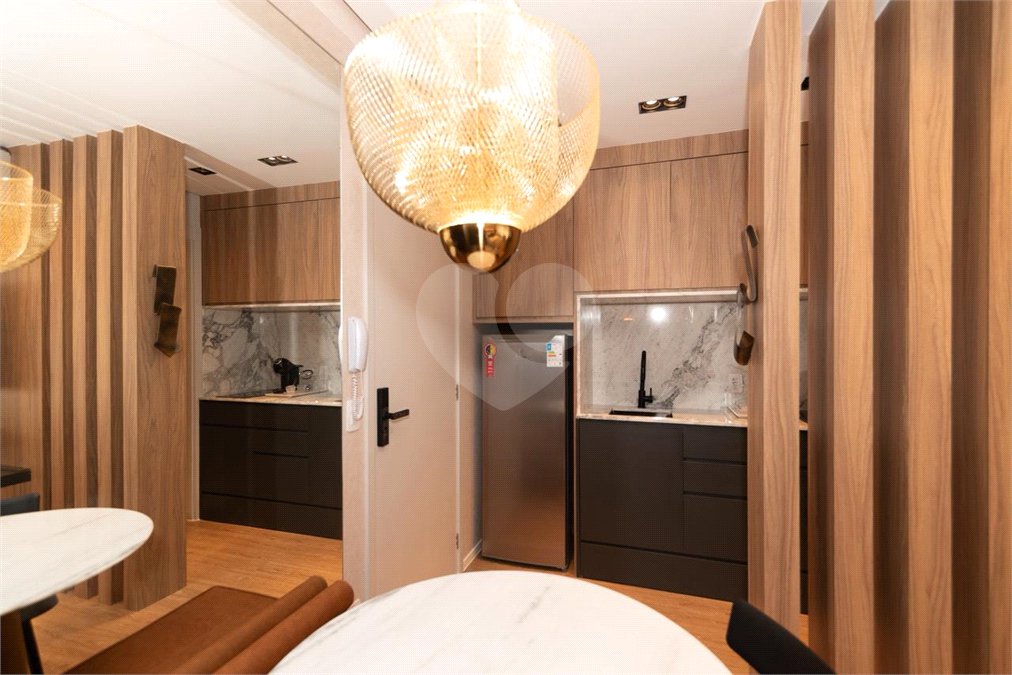 Studio Mobiliado em Moema | 29m² Pronto para Morar ou Investir