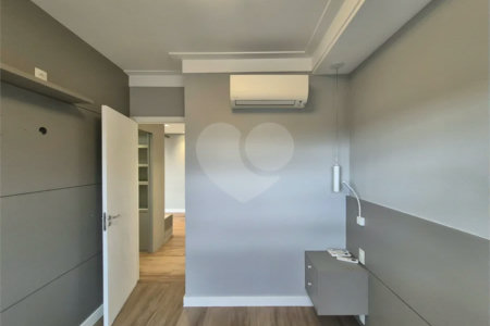 Apartamento à venda na Vila Leopoldina.