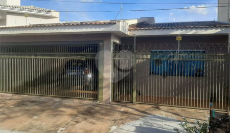 Casa à venda com 4 quartos, sendo 1 suíte,  em Portal do Sol, São Carlos, SP