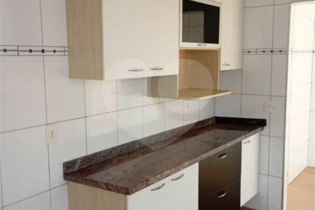 Sobrado 4 dormitórios, 2 suítes no Santa Felícia.