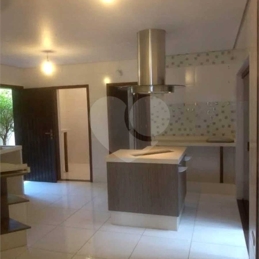 Casa de 4 dormitorios sendo uma suite - Vila Suissa - Mogi das Cruzes - SP