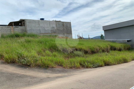 Terreno de Esquina em Loteamento Novo - Oportunidade de Valorização!