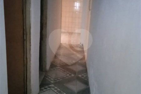 Casa com 180m², 3 quartos, 2 garagens, à venda em Guaianazes