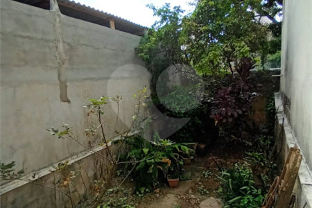 Casa térrea com duas edículas para venda - Saúde, SP.