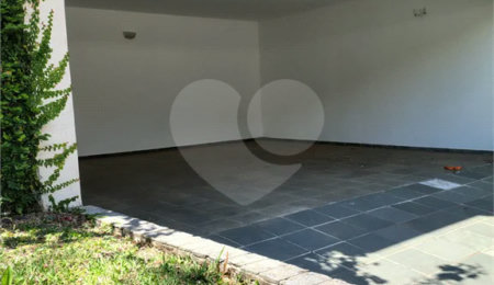 Casa à venda ou para alugar com 5 quartos, sendo 2 suítes,  em Jardim Dos Estados, Poços de Caldas, MG
