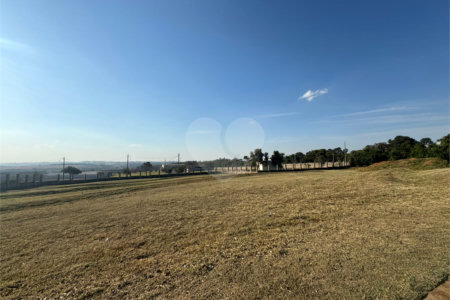Terreno comercial de 1.685m2 á venda, em Parque Tecnológico Damha II.