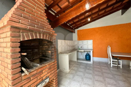CASA NA PRAIA A POUCOS PASSOS DO MAR TERRENO AMPLO E EXCELENTE ESPAÇO PARA TODA A FAMÍLIA