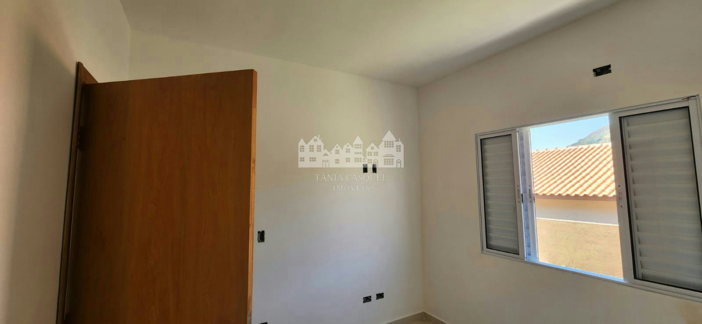 Casa à venda ou para alugar com 2 suítes no condomínio Serra Verde, Atibaia - SP
