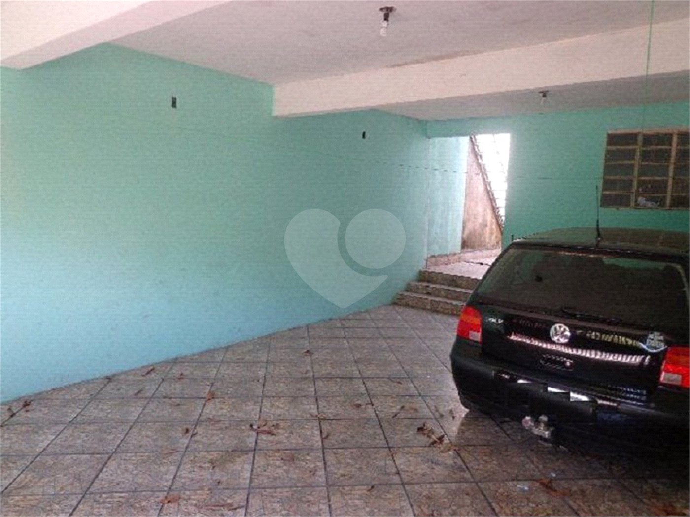 Casa Térrea com 2 dormitórios.