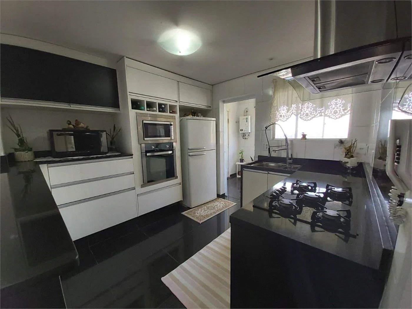 Apartamento à venda com 3 quartos, sendo 1 suíte, em Vila Andrade, São Paulo - SP