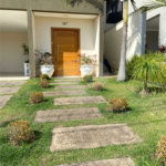 Linda casa Condomínio Santa Isabel I