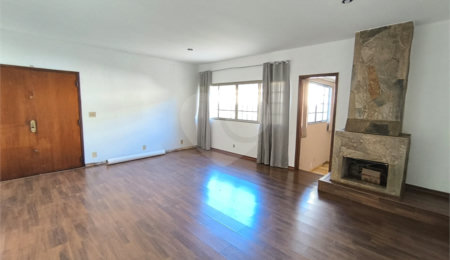 Casa à venda com 4 quartos, sendo 1 suíte,  em Jardim Cardinalli, São Carlos, SP