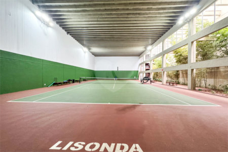 Apartamento de Alto Padrão no Campo Belo para venda com porteira fechada, com 4 dormitórios suítes e 4 vagas com lazer de club.