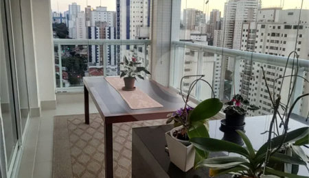Apartamento à venda com 3 suítes em Vila Pompéia, São Paulo, SP