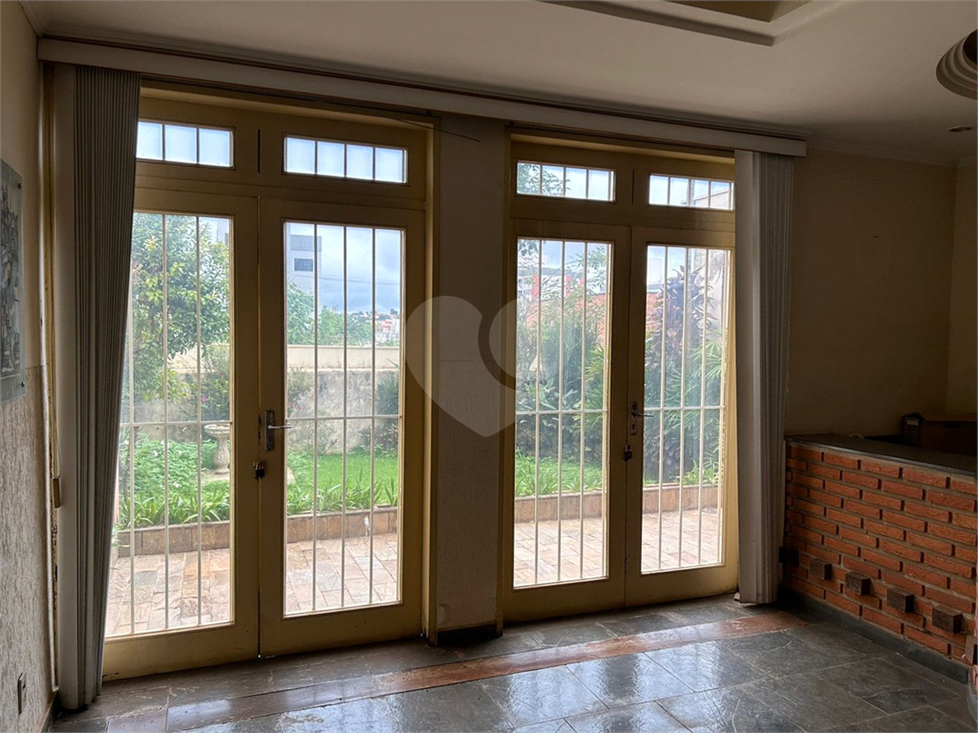 Sobrado residencial/comercial para venda ou locação no Jardim Paraíso