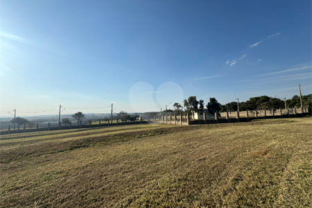 Terreno comercial de 1.685m2 á venda, em Parque Tecnológico Damha II.