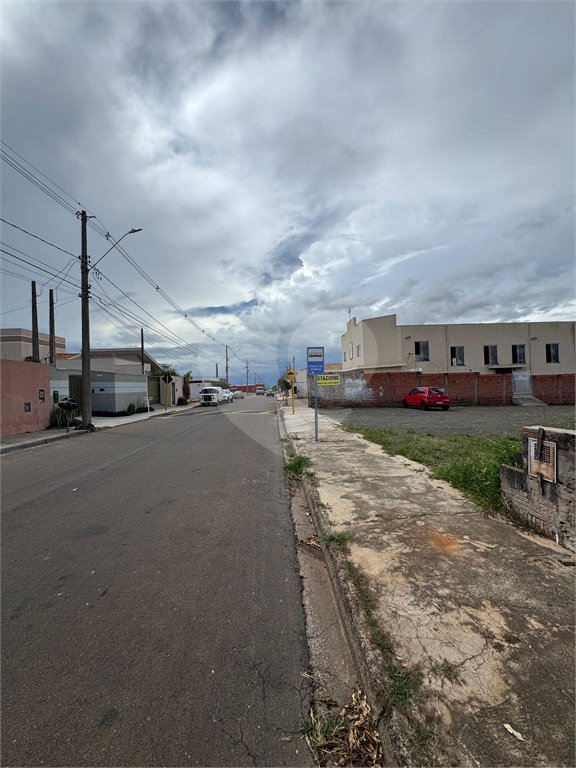 Terreno à venda no Jardim Embaré