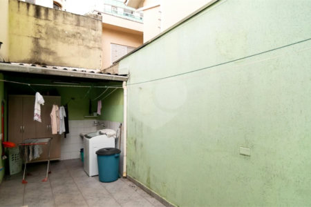 Casa para venda e locação no Campo Belo de 120M² com 3 dormitórios, 1 suíte e 3 vagas