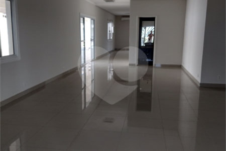 Indaiatuba- Recreio Internacional Viracopos - Terreno com 1000 ms - construido 200 ms - Sobrado com 3 dorms, 1 suite, Ar condicionado nos quartos e sala, cozinha com armários, cooktop, ampla varanda - Quiosque com churrasqueira e piscina , playground, garagem, deposito - R$ 1.500.000,00 - não ace